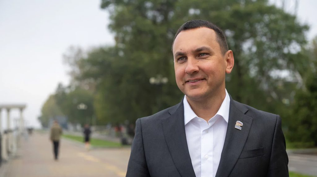 Максим Иванов